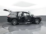 2023 Grand Cherokee Thumbnail 30