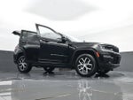 2023 Grand Cherokee Thumbnail 33