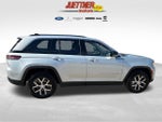 2023 Grand Cherokee Thumbnail 7