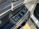 2023 Grand Cherokee Thumbnail 12