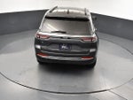 2023 Grand Cherokee Thumbnail 20