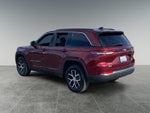2024 Grand Cherokee Thumbnail 3