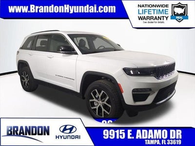 Photo of a 2025 Jeep Grand Cherokee 4X4 Limited 4DR SUV for sale