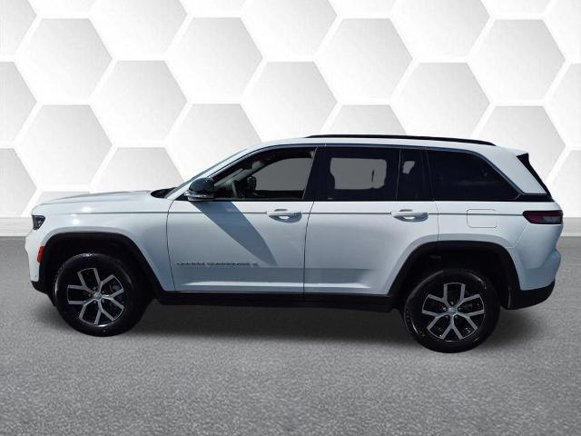 2025 Jeep Cherokee - $37,995