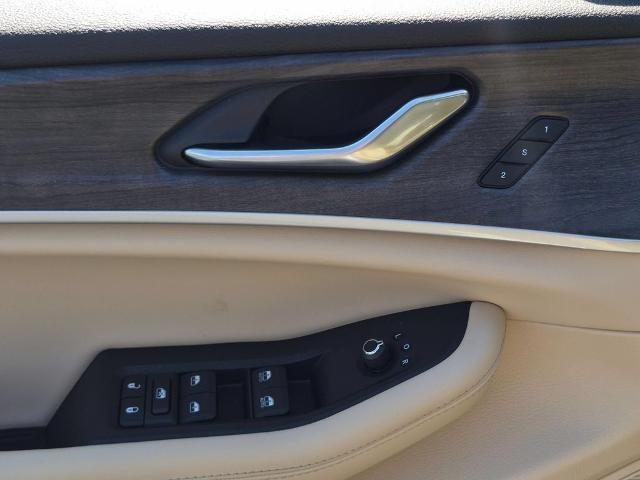 2025 Jeep Cherokee - $37,995