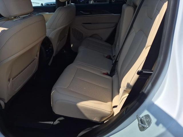 2025 Jeep Cherokee - $37,995