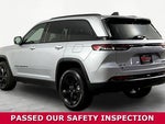 2025 Grand Cherokee Thumbnail 4