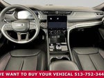 2025 Grand Cherokee Thumbnail 7