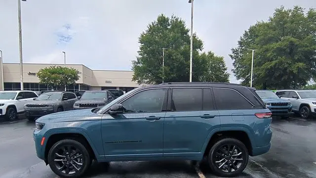 2026 Jeep Grand Cherokee Limited Reserve
