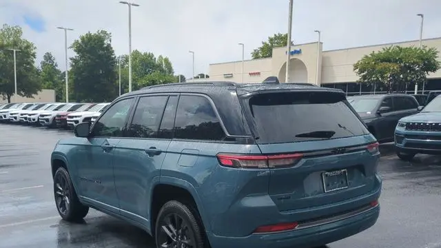2026 Jeep Grand Cherokee Limited Reserve