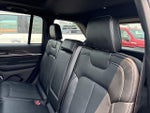 2026 Grand Cherokee Thumbnail 10