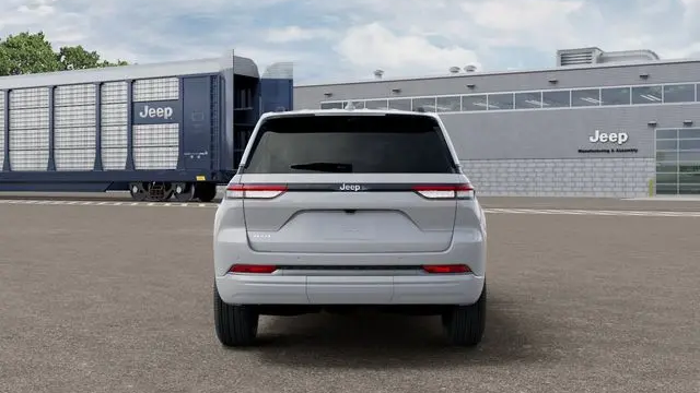 2026 Jeep Grand Cherokee Limited Reserve