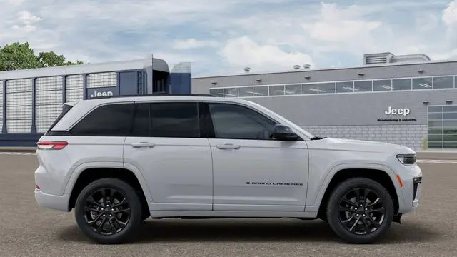 2026 Jeep Grand Cherokee Limited Reserve