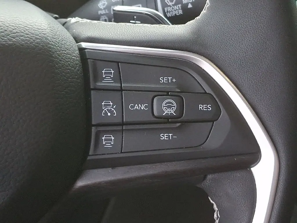 2026 Jeep Cherokee - $43,590