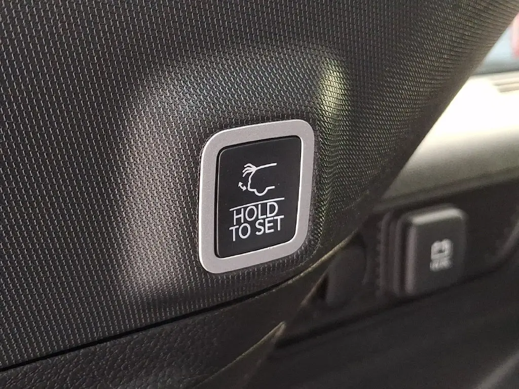 2026 Jeep Cherokee - $43,590