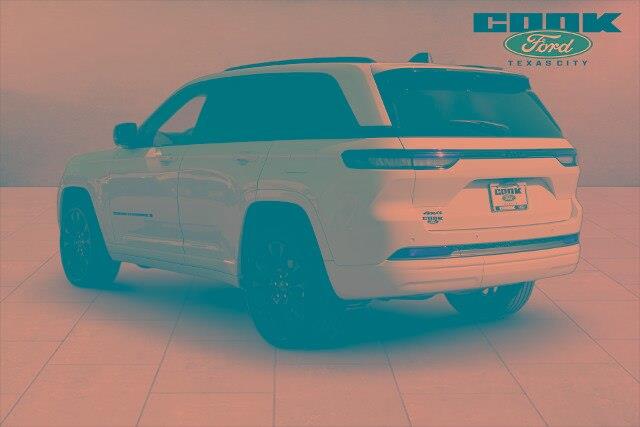 2026 Jeep Cherokee - $42,225