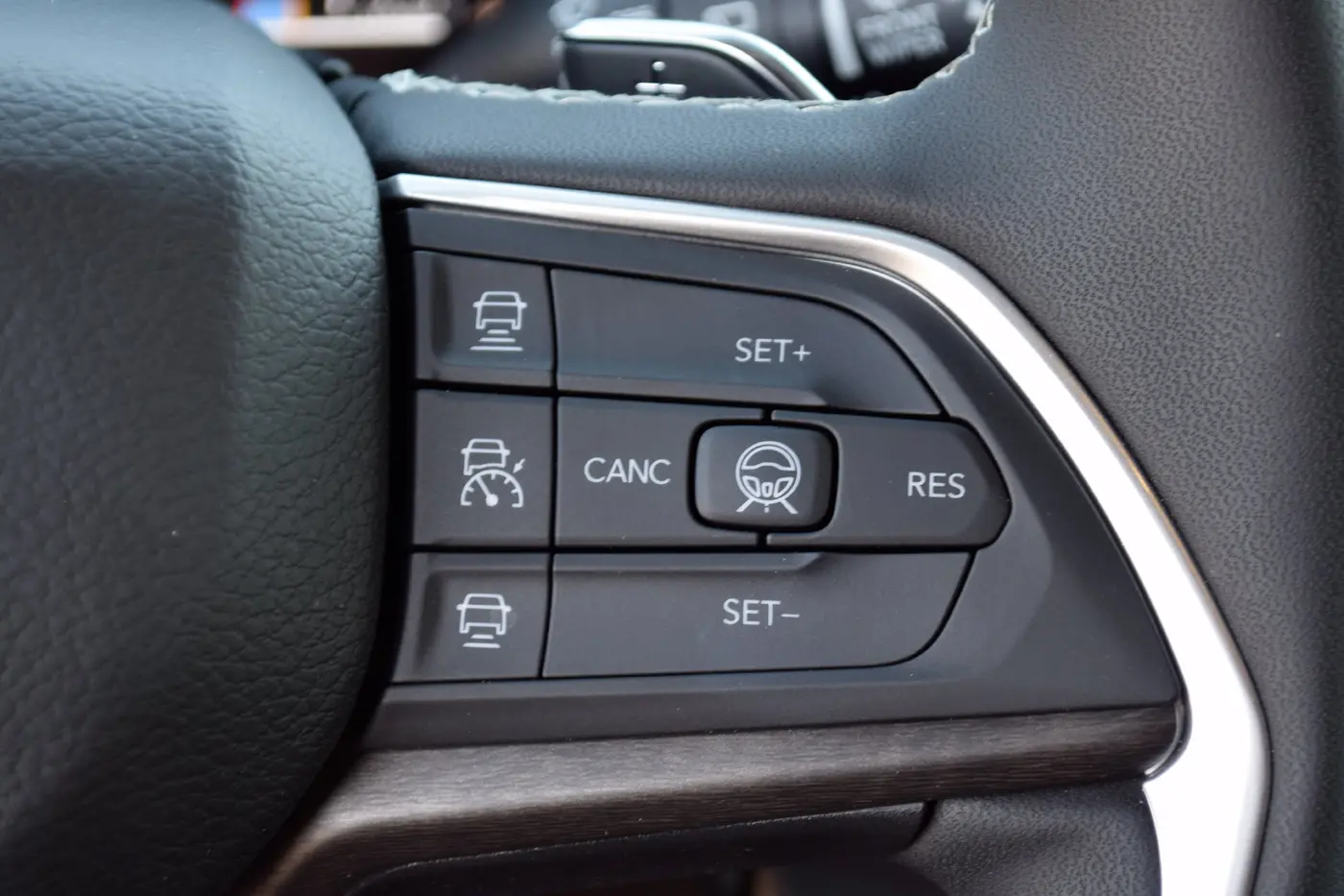 2026 Jeep Cherokee - $42,225