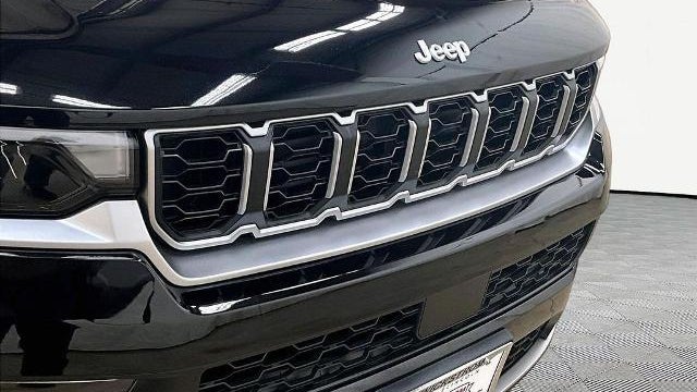 2026 Jeep Grand Cherokee 85th Anniversary Edition