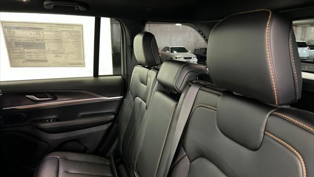 2026 Jeep Grand Cherokee 85th Anniversary Edition