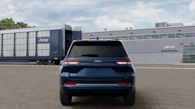2026 Jeep Grand Cherokee Limited Reserve