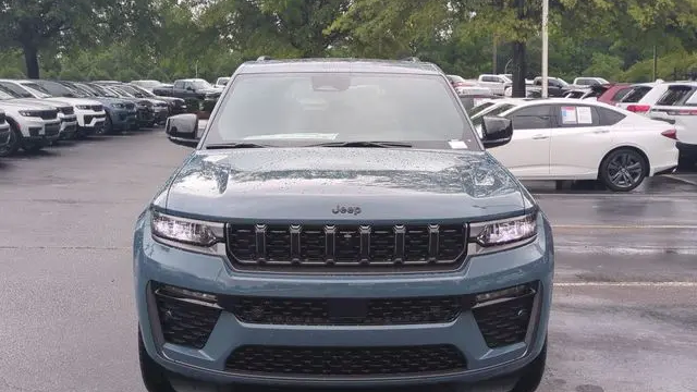 2026 Jeep Grand Cherokee Limited Reserve