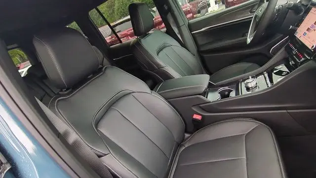 2026 Jeep Grand Cherokee Limited Reserve