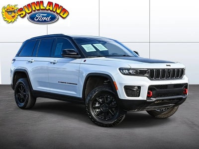 2022 Jeep Grand Cherokee 4X4 Trailhawk 4DR SUV (midyear Release)