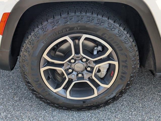 2022 Jeep Cherokee - $25,970