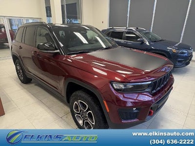 2022 Jeep Grand Cherokee 4X4 Trailhawk 4DR SUV (midyear Release)