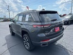 2022 Grand Cherokee Thumbnail 4