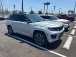 2022 Grand Cherokee Thumbnail 3