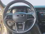 2022 Grand Cherokee Thumbnail 17