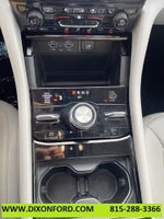 2023 Grand Cherokee Thumbnail 13