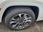 2023 Grand Cherokee Thumbnail 5