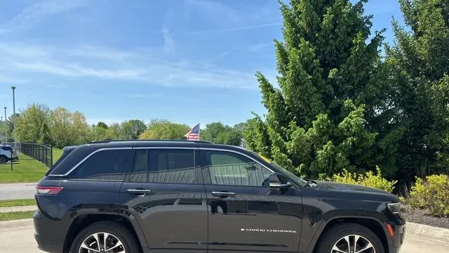 2022 Jeep Grand Cherokee Overland