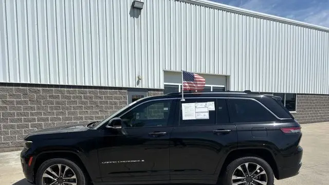 2022 Jeep Grand Cherokee Overland