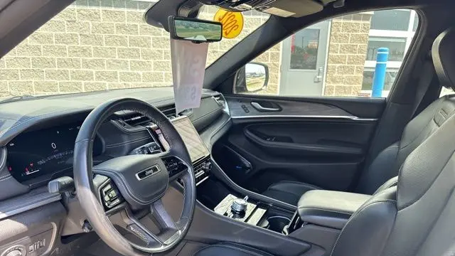 2022 Jeep Grand Cherokee Overland