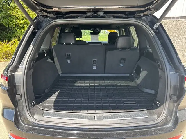 2022 Jeep Cherokee - $31,990