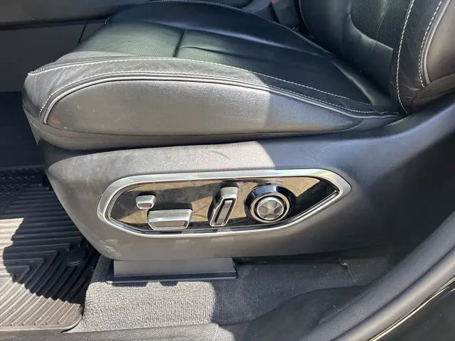 2022 Jeep Cherokee - $31,990