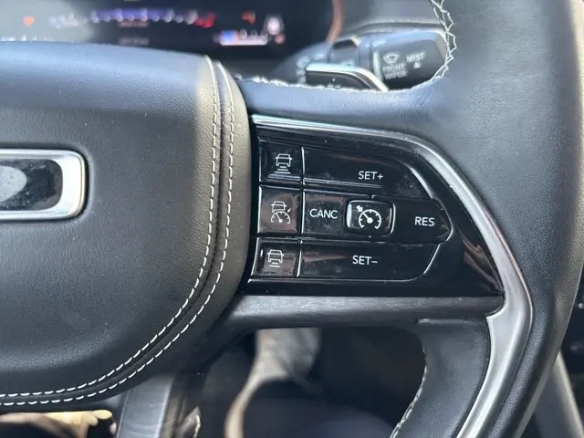 2022 Jeep Cherokee - $31,990