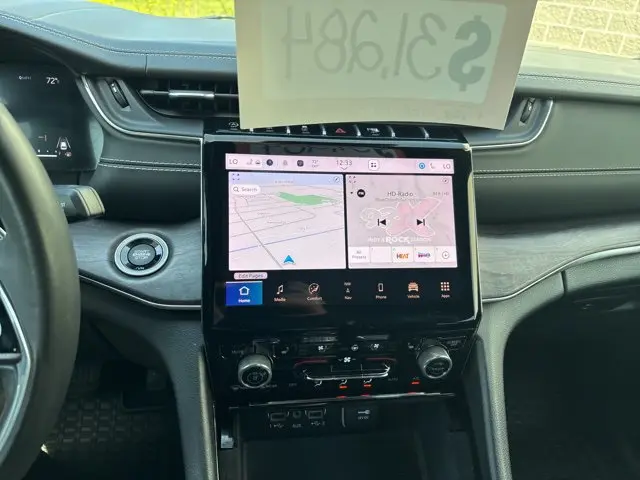 2022 Jeep Cherokee - $31,990