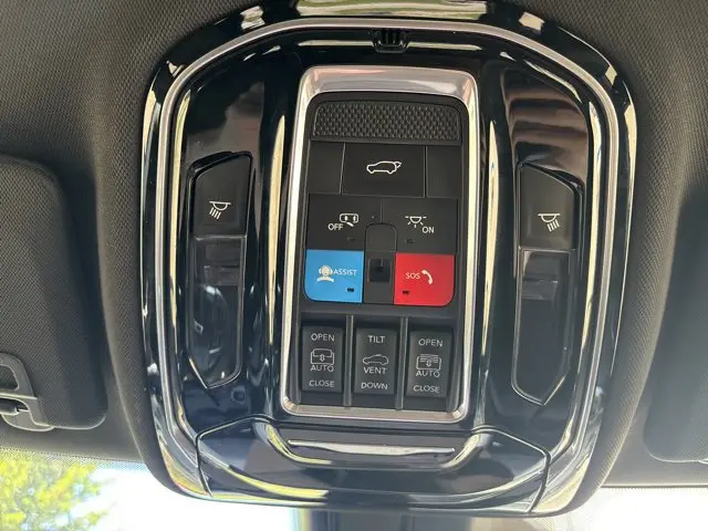2022 Jeep Cherokee - $31,990