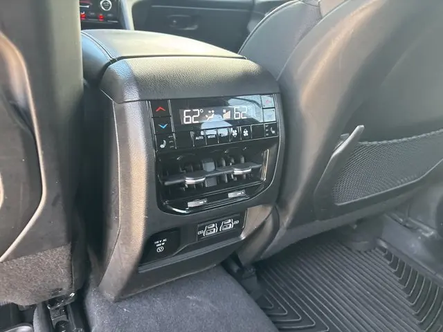 2022 Jeep Cherokee - $31,990