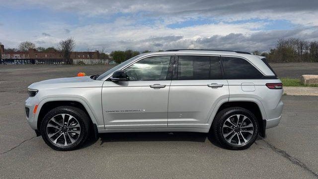 2022 Jeep Grand Cherokee Overland