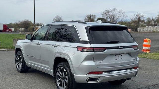 2022 Jeep Grand Cherokee Overland