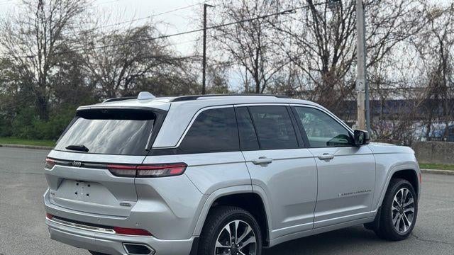 2022 Jeep Grand Cherokee Overland