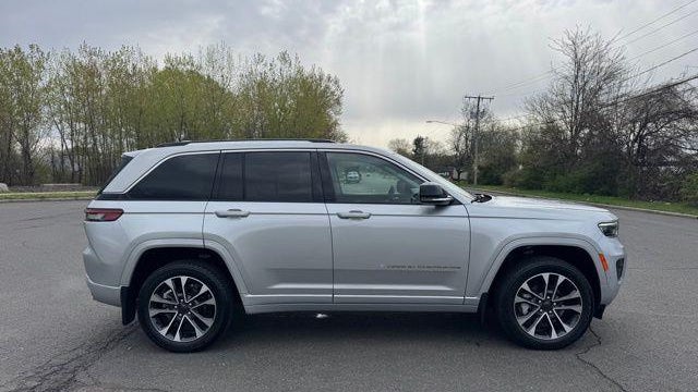2022 Jeep Grand Cherokee Overland