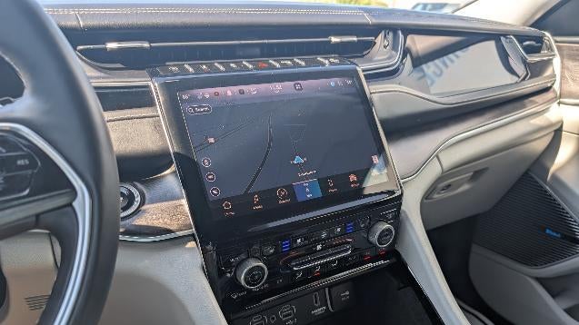 2022 Jeep Grand Cherokee Overland