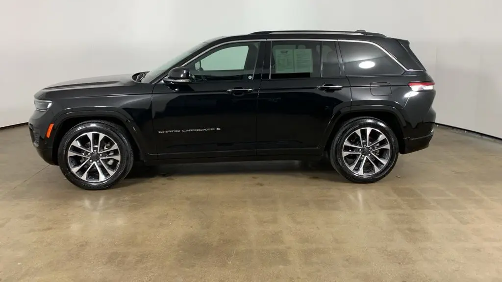 2022 Jeep Grand Cherokee Overland