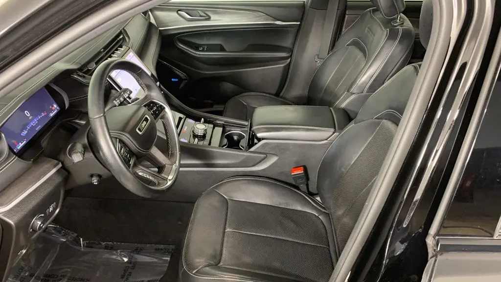 2022 Jeep Grand Cherokee Overland